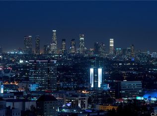 7044 Los Tilos Rd, Los Angeles, CA 90068