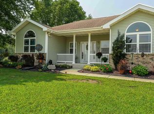 N8532 Story Ridge Ct, Belleville, WI 53508