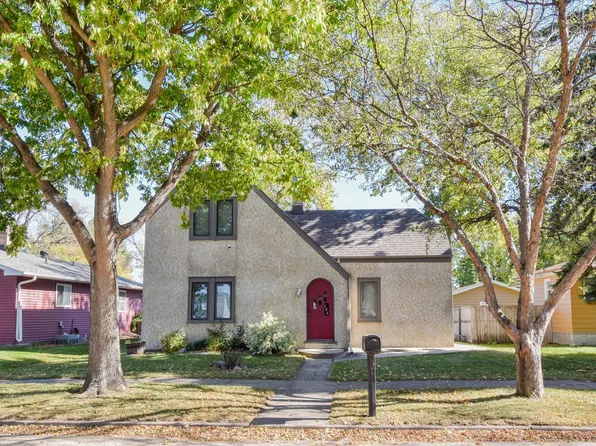 106 4th St SE, Barnesville, MN 56514