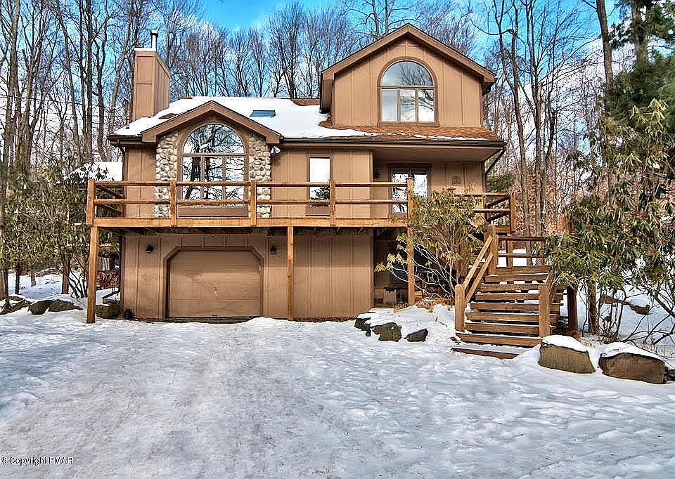 1st image of 2227 Hillcrest Dr