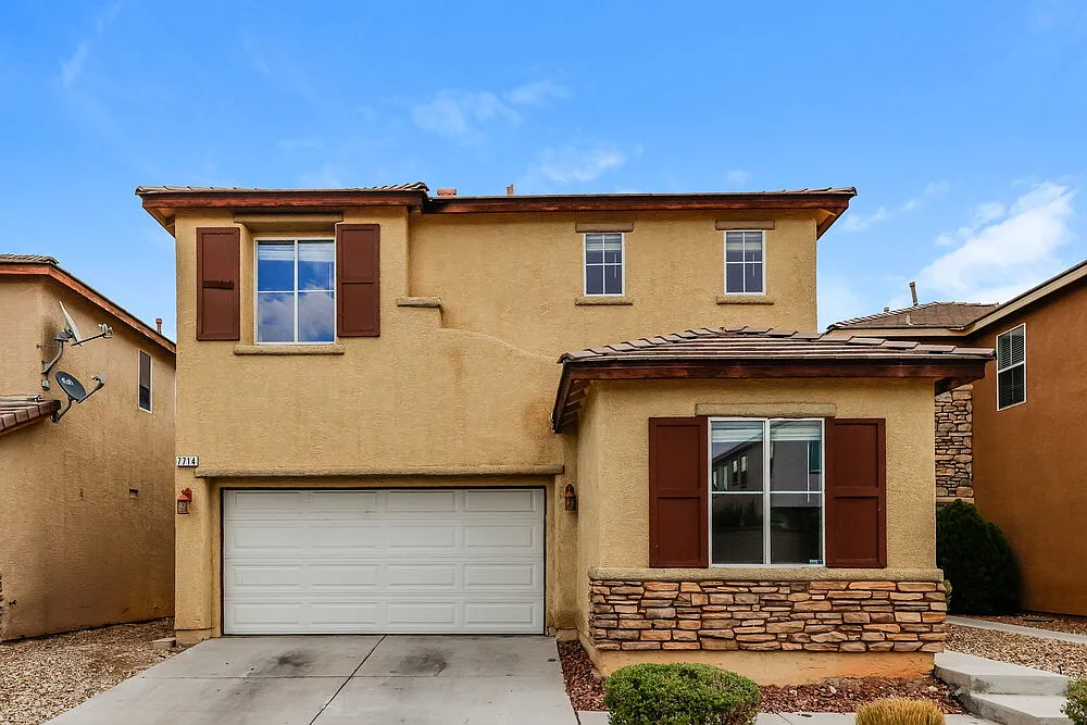5 bed, 3.0 bath, 2444 sqft, $2,730 — Photo 1