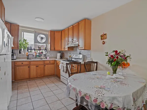 1890 West 6th Street image 6 of 37