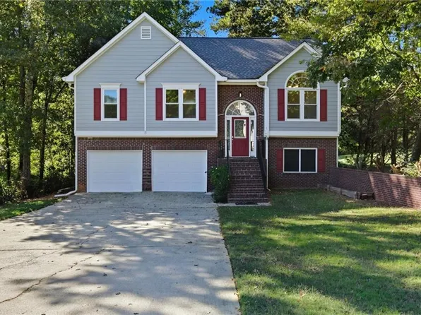 18 Planters Dr NW, Cartersville, GA 30120