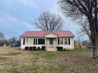 744 Pickens St, Chesnee, SC 29323