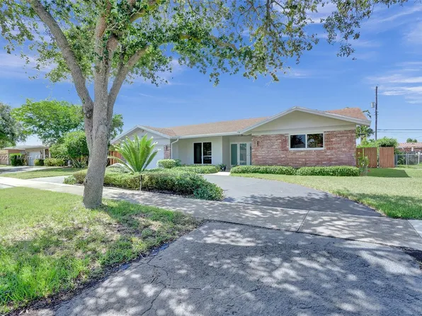 2031 NE 62nd St, Fort Lauderdale, FL 33308