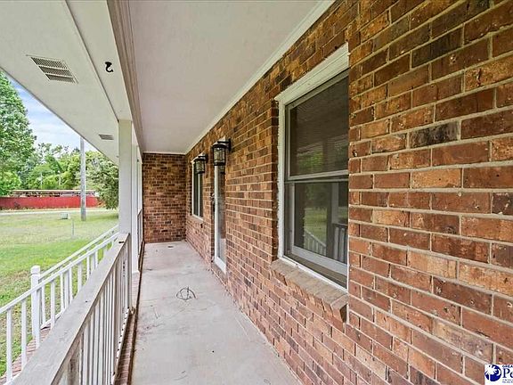 5th image of 1403 Pheasant Rd