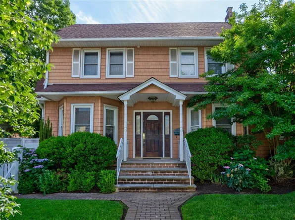 35 Osborne, Rockville Centre, NY 11570