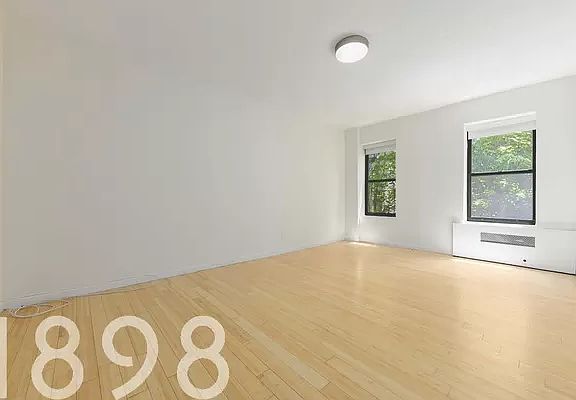 4th image of 80 Woodruff Ave APT 2F
