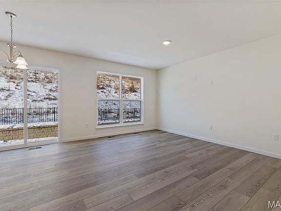 7th image of this home