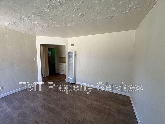 3rd image of 2530 S St APT 9