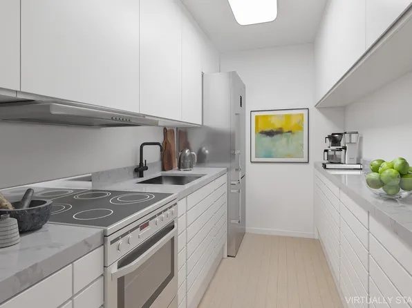 77 West 55th Street 7F image 3 of 9