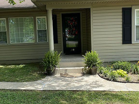 3rd image of 340 N 8th St