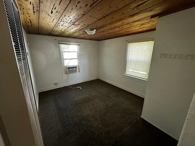 212 E Pine St #2 — Photo 6