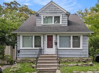 812 Pauline Blvd, Ann Arbor, MI 48103