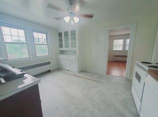 15 Robin St #2, Stamford, CT 06902