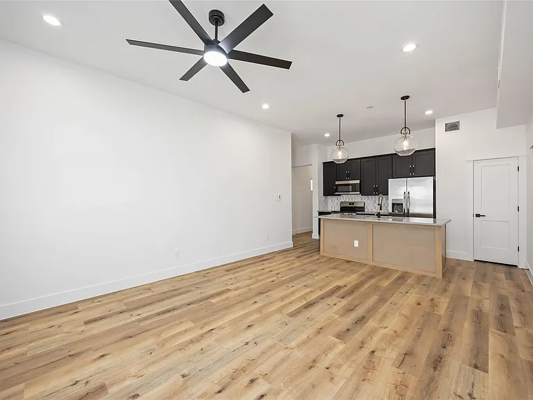 8013 Cora St #B — Photo 3
