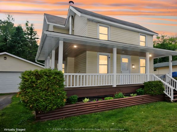 8 A Meadow St, Parry Sound, ON P2A 2L9