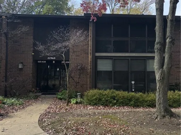 22968 Maple Ridge Rd Unit 108, North Olmsted, OH 44070