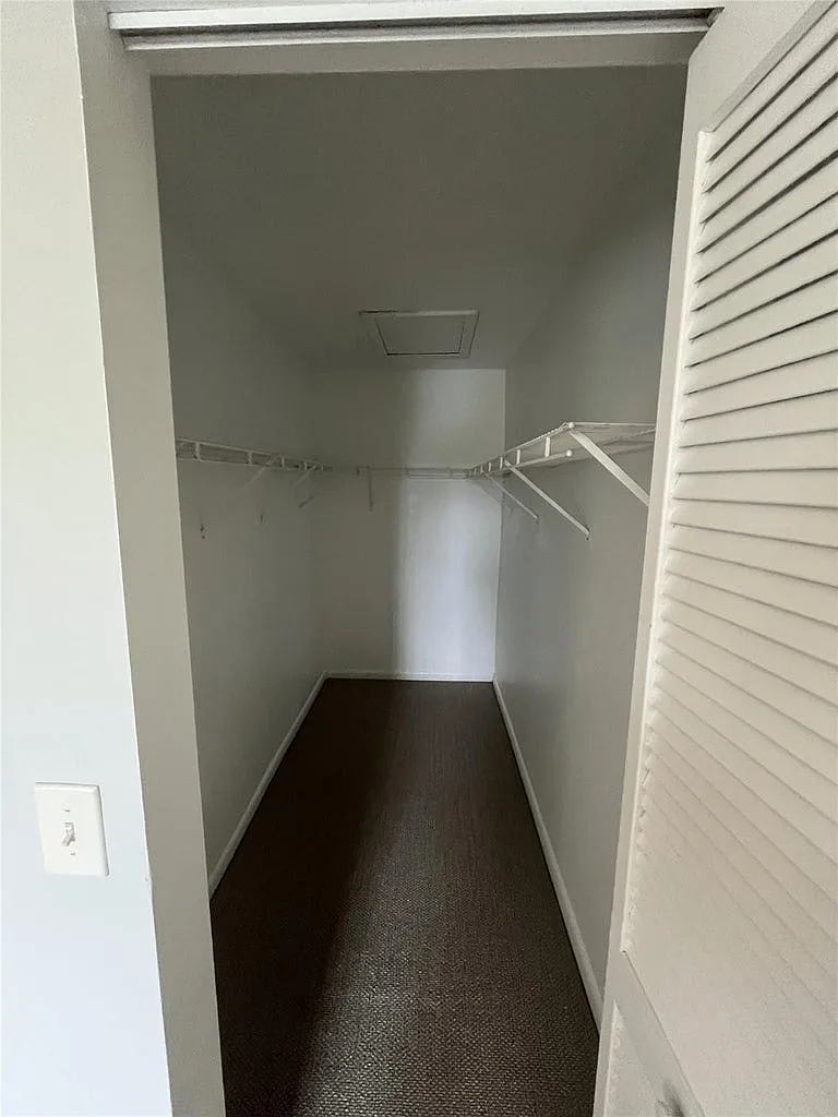 3 bed, 1473 sqft, $2,700 — Photo 2