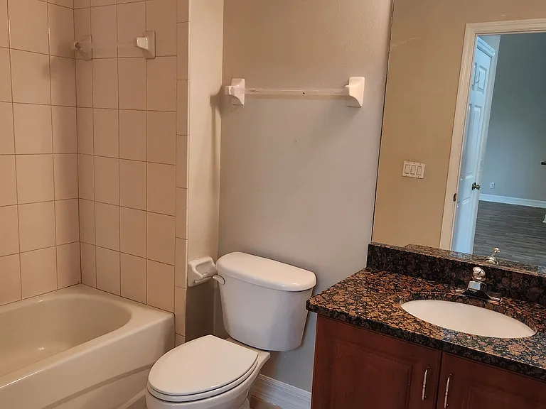 8521 Oakshade Cir #422 — Photo 4