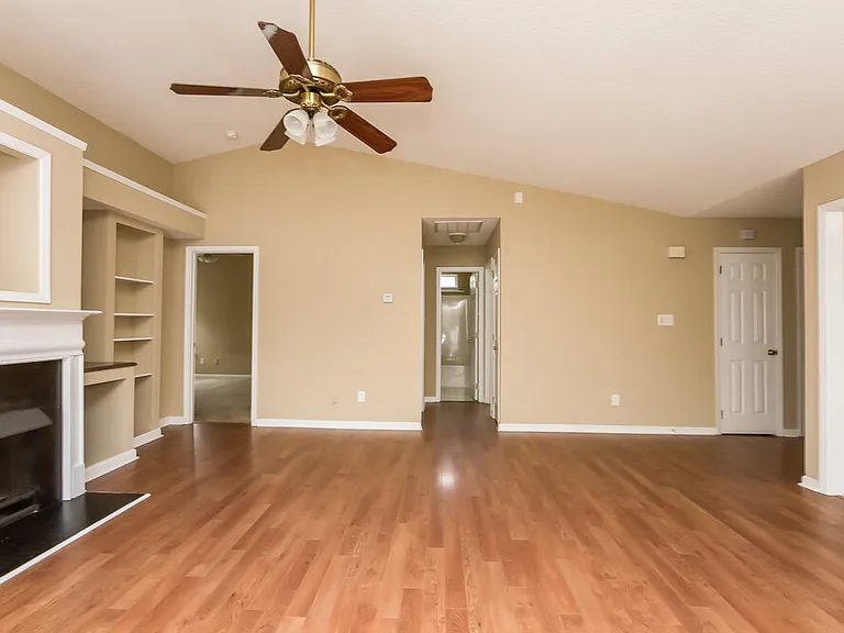 1839 Colin Creek Ln — Photo 4