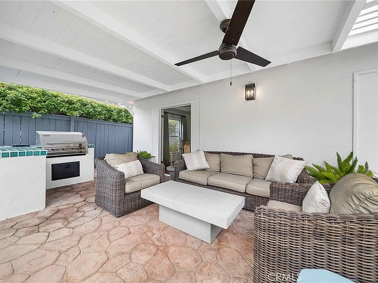 16544 Greenleaf St — Photo 21