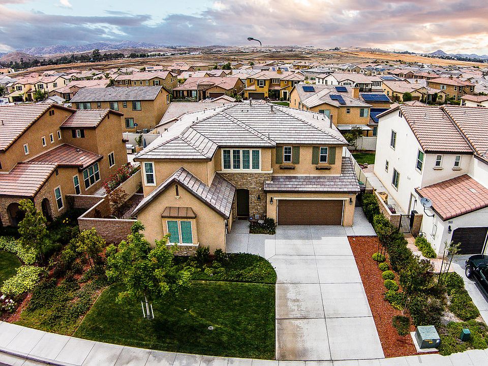 1st image of 35433 Summerholly Ln