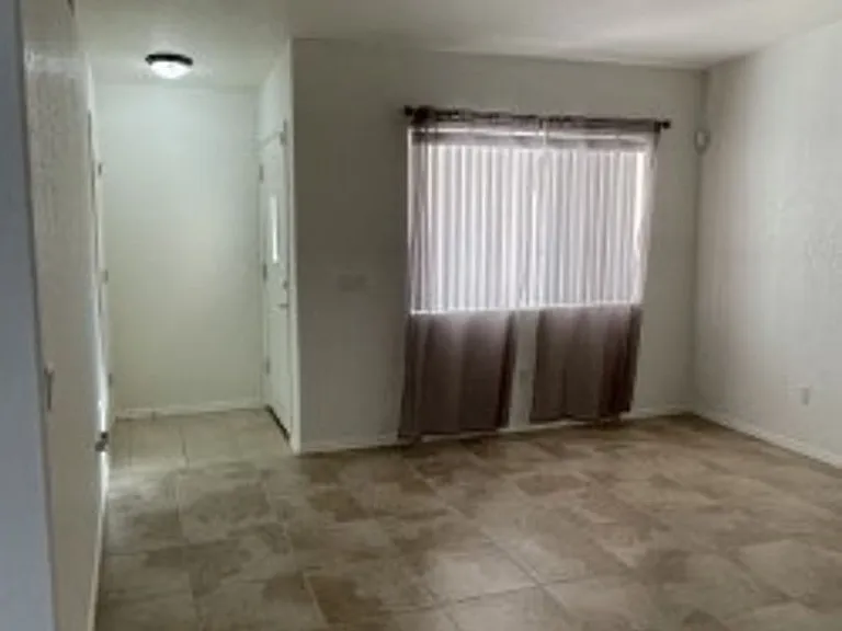 711 Delta Dr — Photo 5