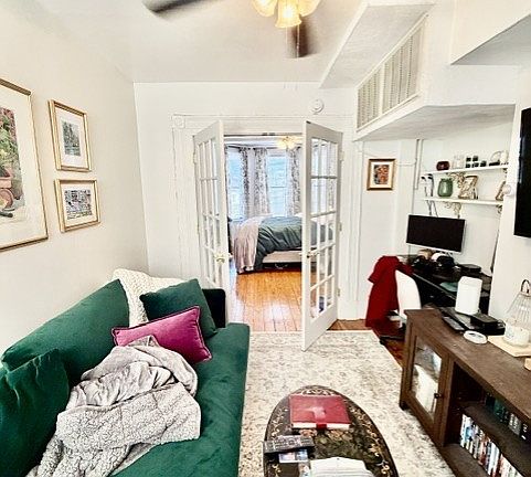 2nd image of 20 Stillman St APT 4R