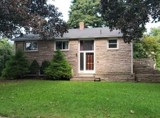 42 Donald Tennant Cir, North Attleboro, MA 02760