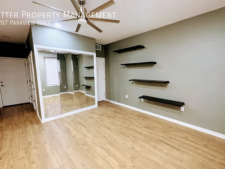 3207 Parkview Walk — Photo 18