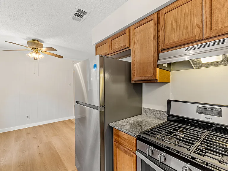 929 Meadow Mead Dr — Photo 12