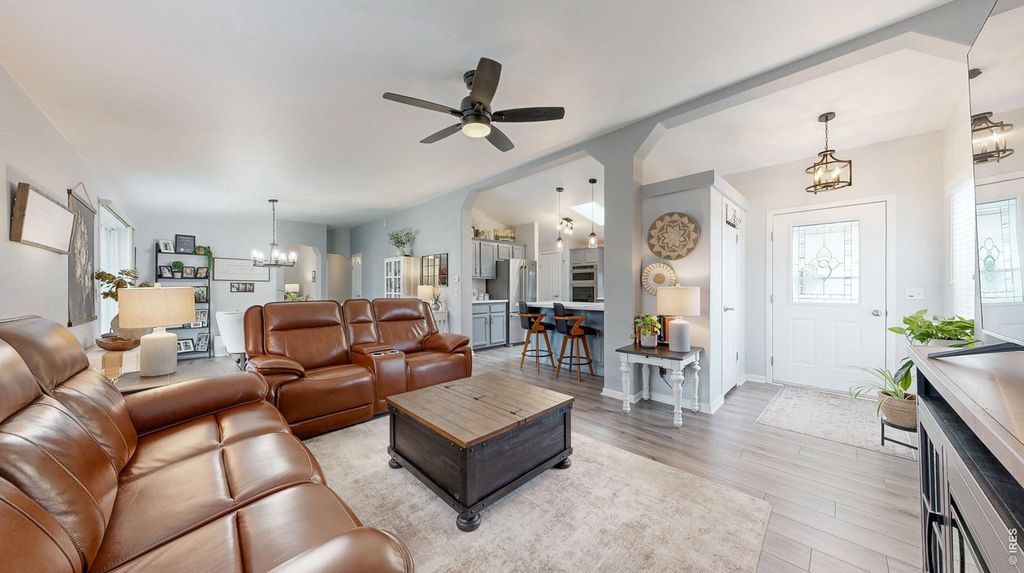 833 Sunchase Dr