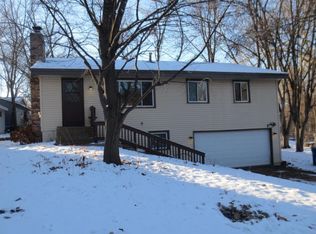 5971 Hillcrest Rd, Mound, MN 55364