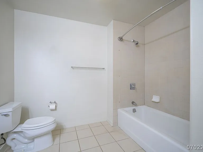 95-060 Waikalani Dr #A-202 — Photo 17