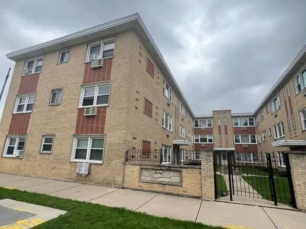 3201 W Berwyn Ave APT 2N, Chicago, IL 60625