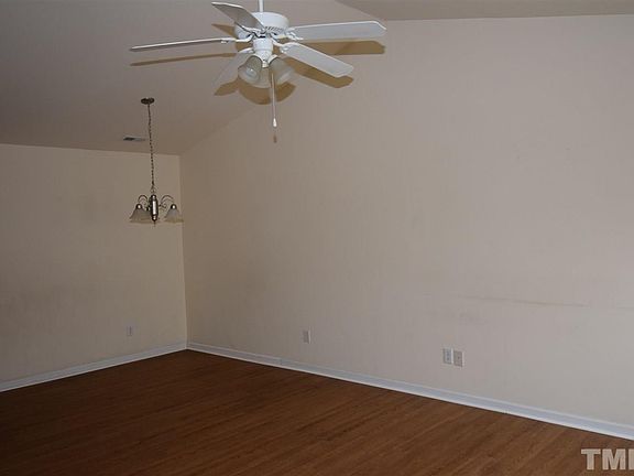 4th image of 43 Towbridge St