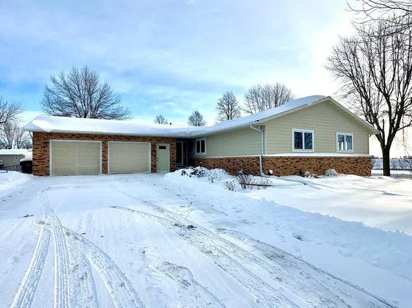 1418 Minnesota Dr, Worthington, MN 56187