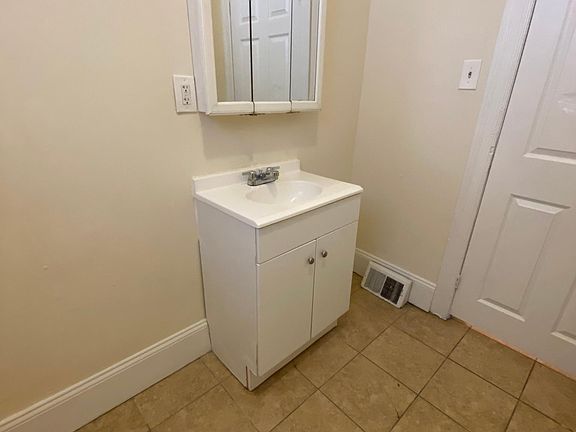 5th image of 1238 W Lehigh Ave #3