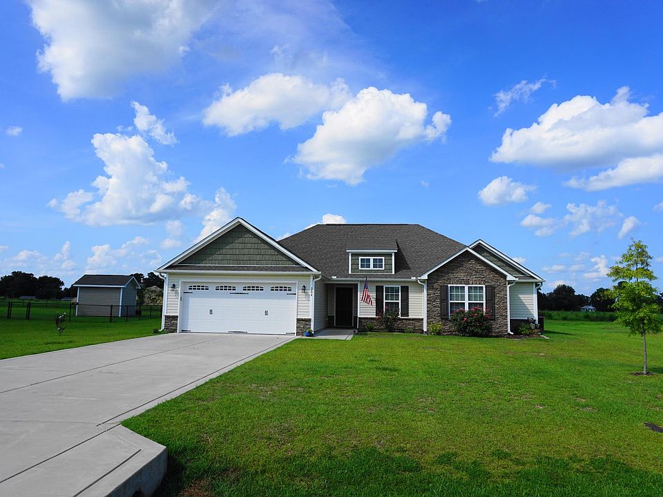 1st image of 204 Carew Dr