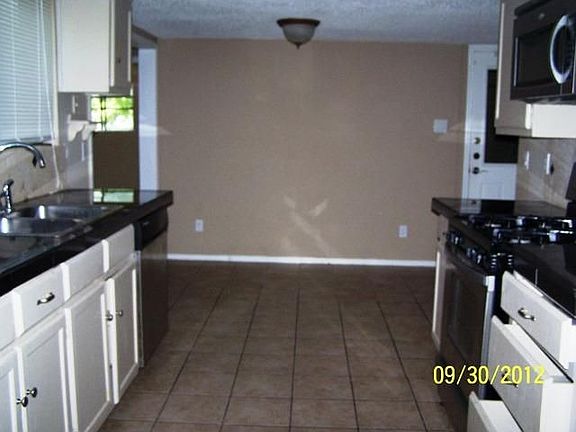 3rd image of 8403 Danville Dr