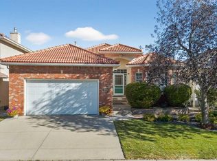 108 SW Hamptons Hts NW, Calgary, AB T3A5S1