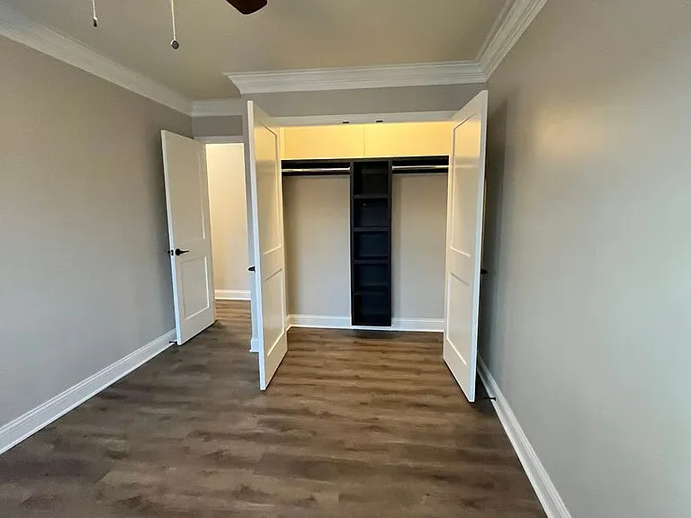 5140 Fairview Ave — Photo 13
