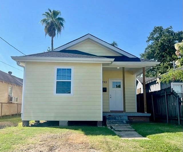 1st image of 732 Avenue C