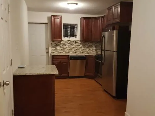 1912 Page St, Philadelphia, PA 19121