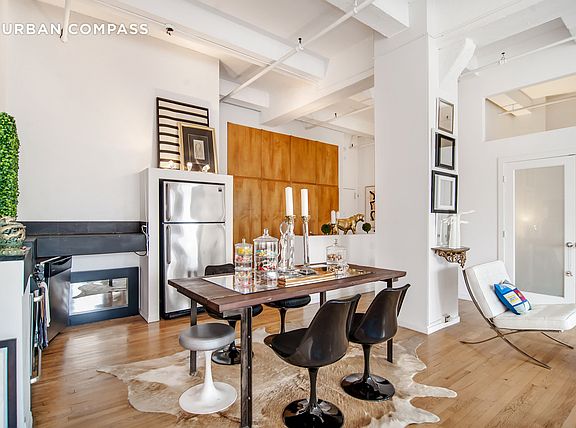 3rd image of 438-448 W 37th St #6G