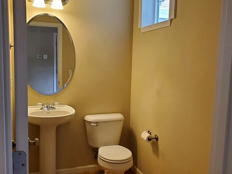 7612 Kodiak Ave NE — Photo 6