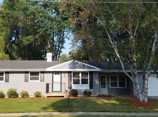 924 Goodell St, Green Bay, WI 54301