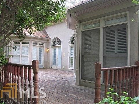 3rd image of 8530 Shoreline Dr