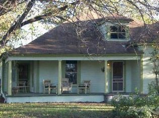 703 NW 2nd St, Hubbard, TX 76648